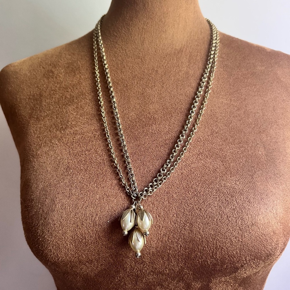 Vtg Faux Pearl Leaf Pendant Double Strand Gold Tone Necklace 24" Cottagecore